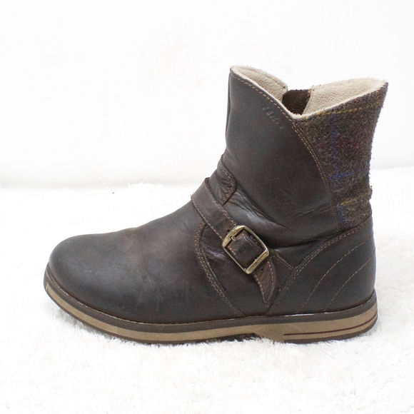 L.L. Bean Shoes - LL Bean Brown leather Zip Ankle Boots Size 6